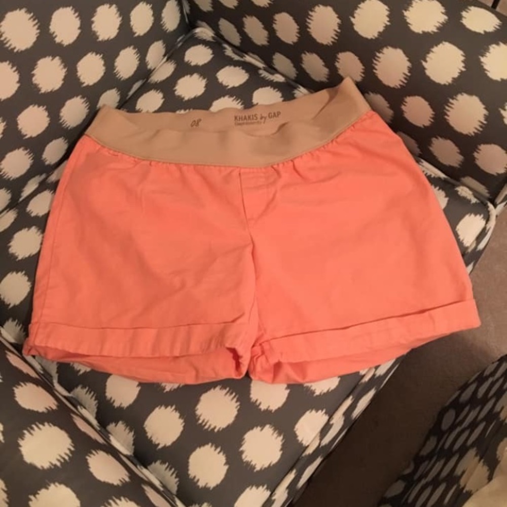 Maternity shorts